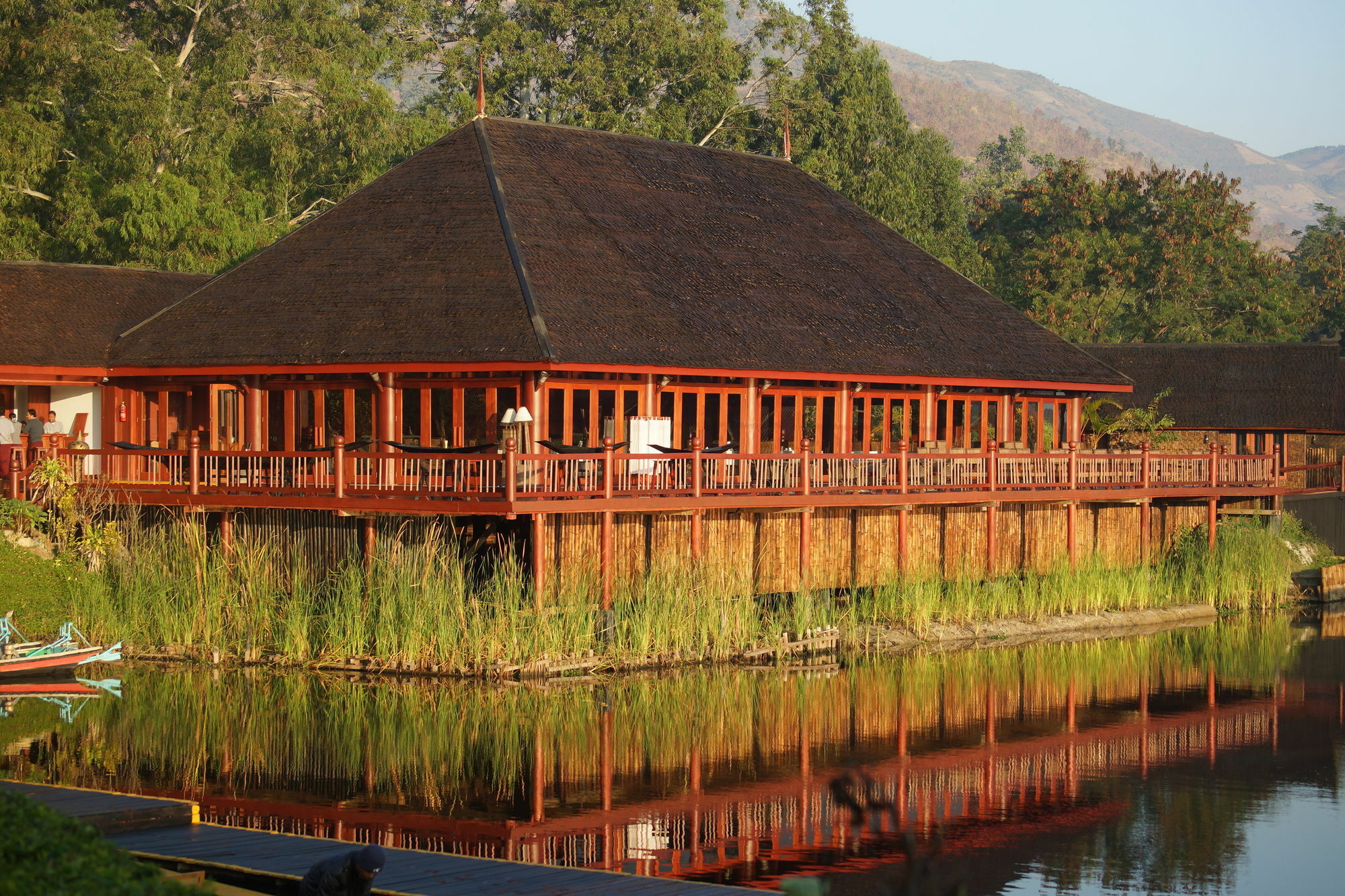 Pristine Lotus Resort 낭쉐 외부 사진